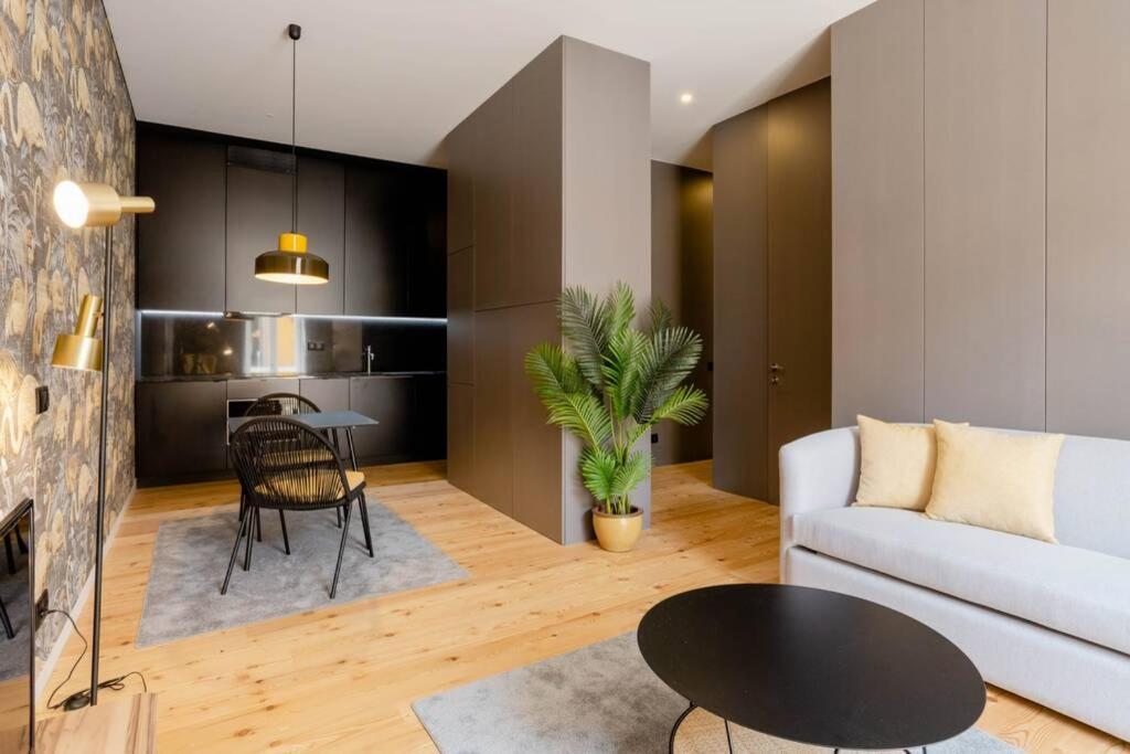 Boutique Rentals-Art & Charm II Apt W/ Terrace Porto Dış mekan fotoğraf