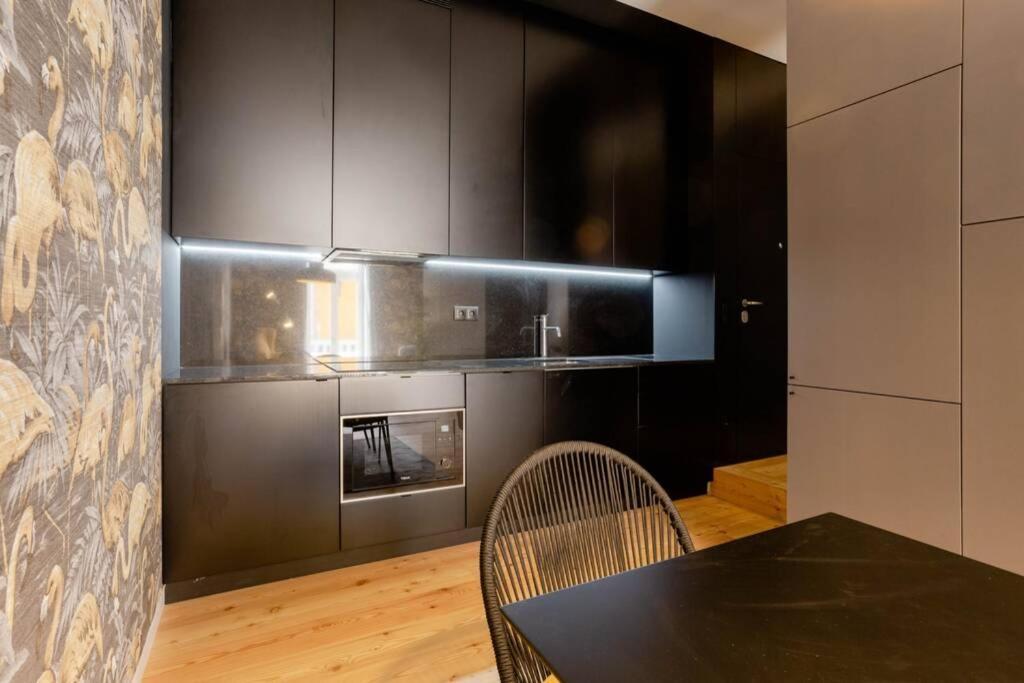 Boutique Rentals-Art & Charm II Apt W/ Terrace Porto Dış mekan fotoğraf